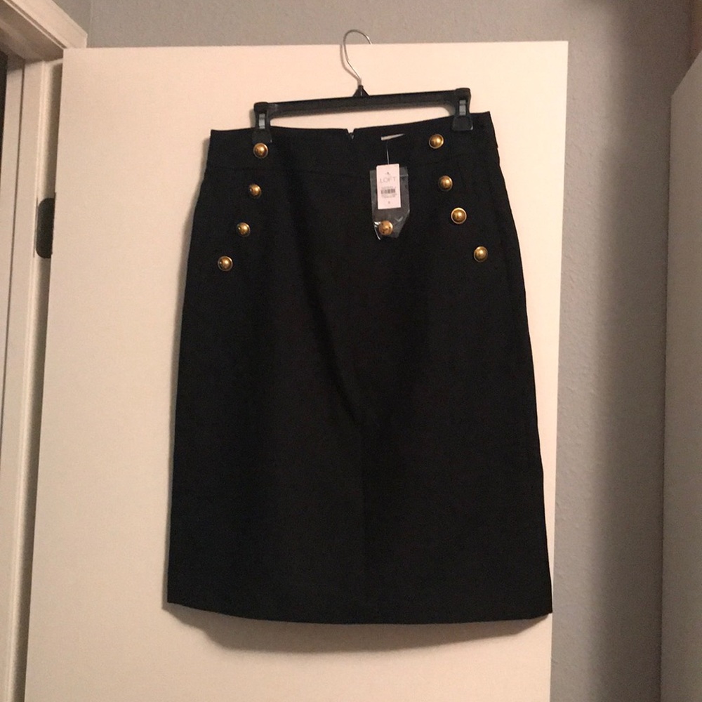 Black skirt